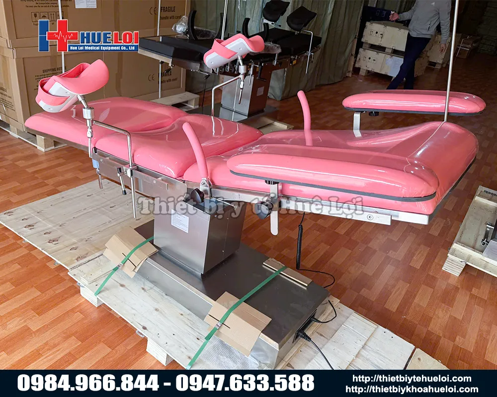 Bàn khám sản phụ khoa cao cấp bằng điện của Huê Lợi