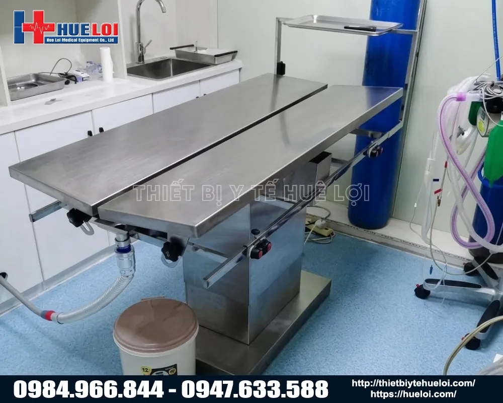 BÀN MỔ THÚ Y CHỮ V CHUYÊN DỤNG