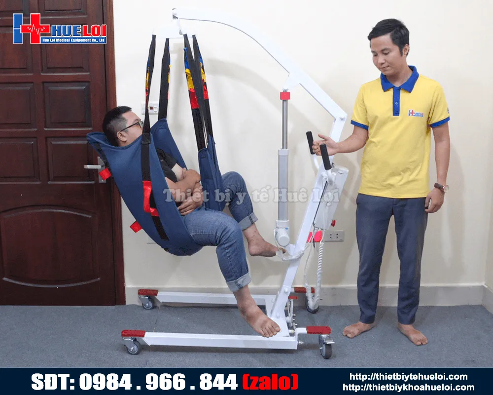 Xe nâng bệnh nhân tự động